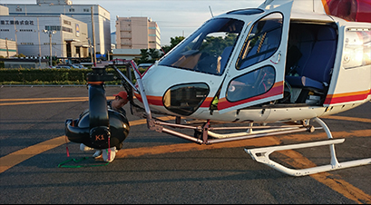 EOS C700を搭載したヘリコプター