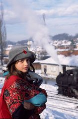 「ボスニアの少女」ボスニア・ヘルツェゴビナ  バノヴィック炭坑（2002年12月）