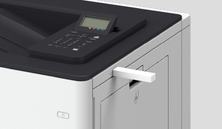 本体側面にUSBメモリー用ポートを搭載