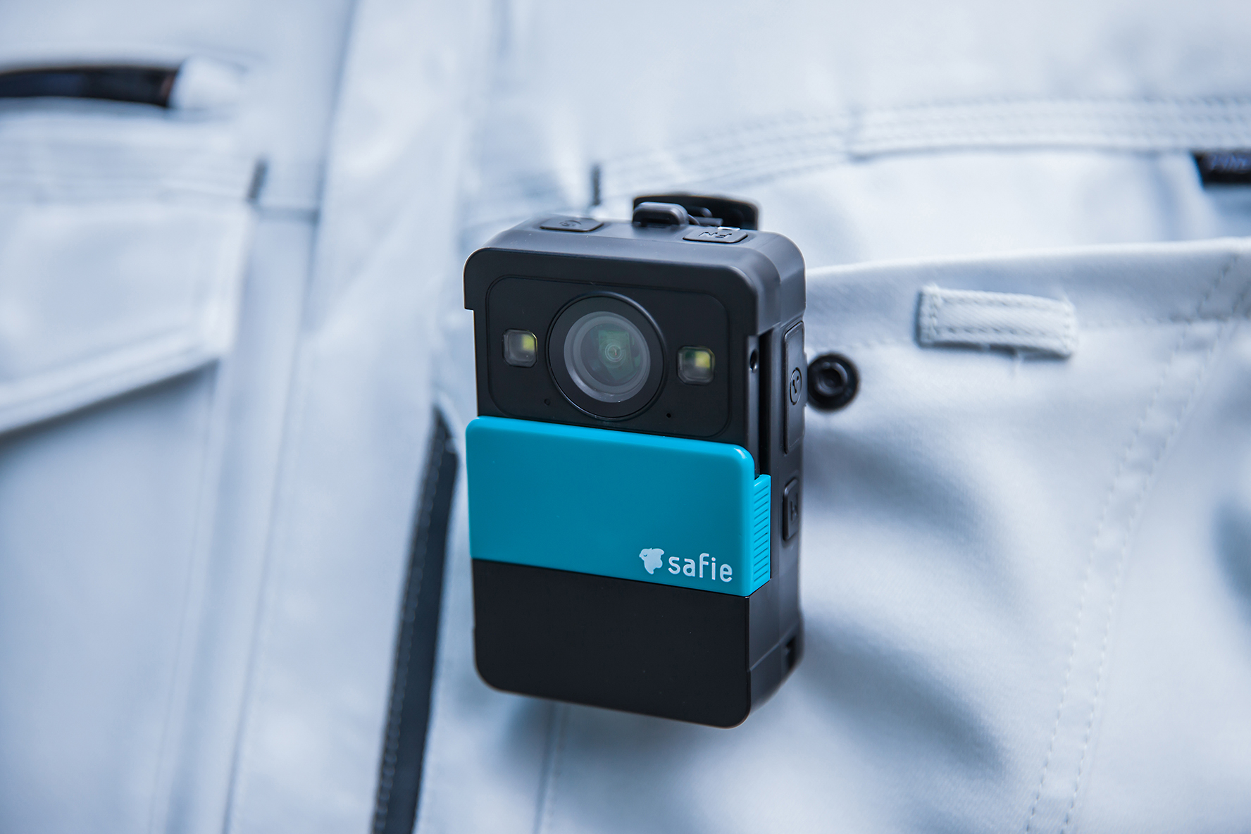 クラウド録画対応トランシーバー型ウェアラブルカメラ